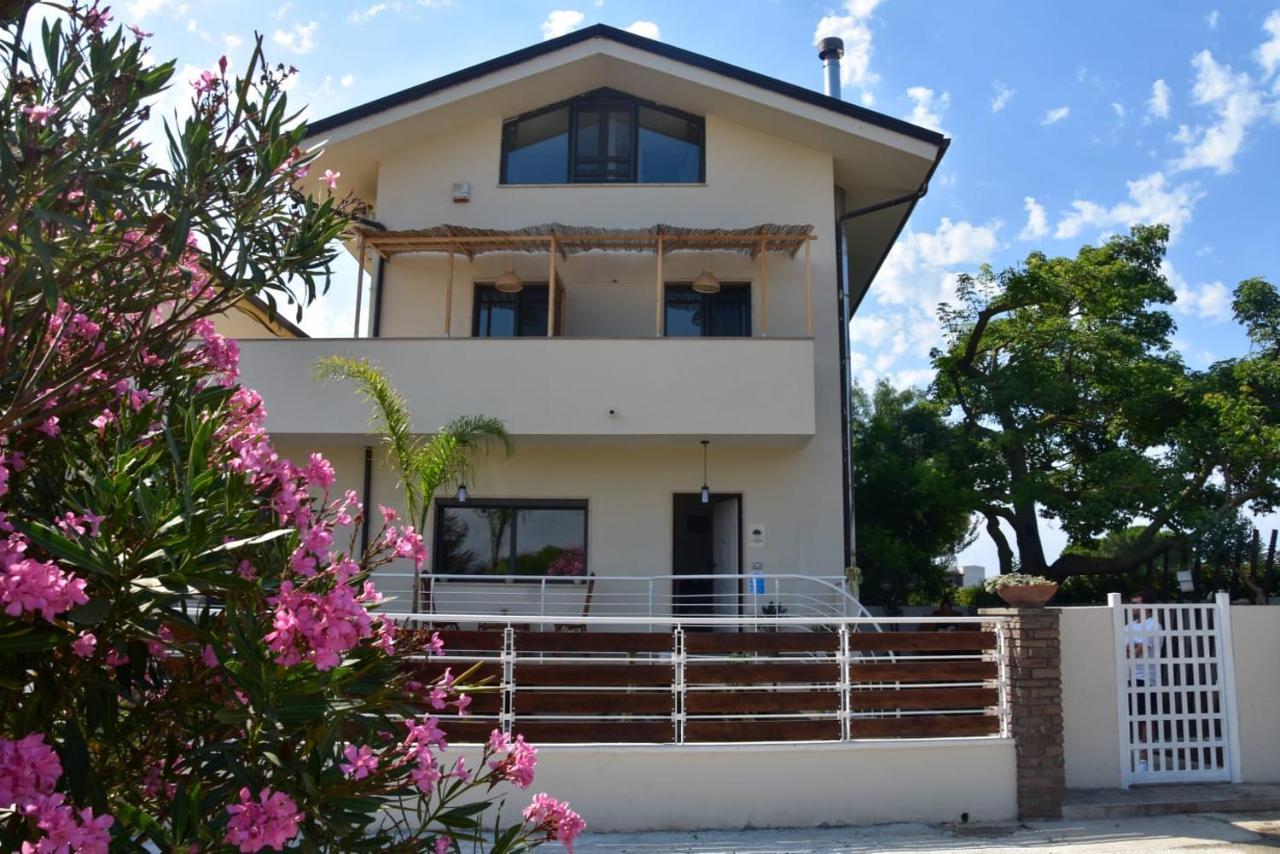 カプチオ・パエストゥム La Ceiba Speciosa Bed & Breakfast エクステリア 写真